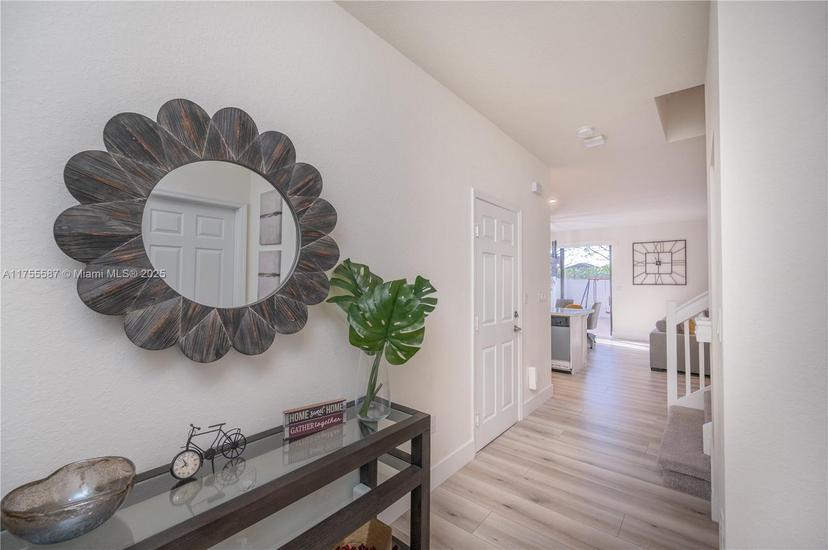 Picture of 3310 W 100Th Ter, Hialeah FL 33018