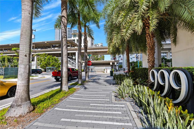 Picture of 999 SW 1St Ave # 2716, Miami FL 33130