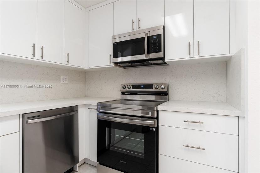 Picture of 232 NW 58Th Ct, Miami FL 33126
