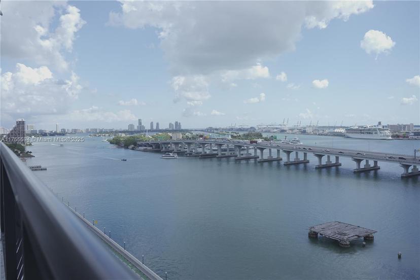 Picture of 555 NE 15Th St # 17K, Miami FL 33132