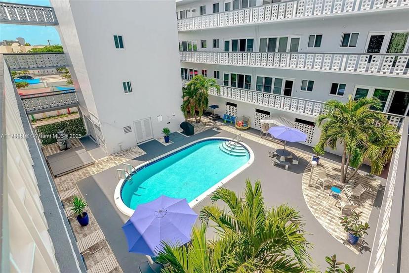 Picture of 1818 Rodman St # 2D, Hollywood FL 33020