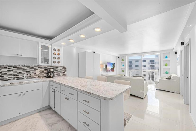 Picture of 401 Ocean Dr # 1008, Miami Beach FL 33139
