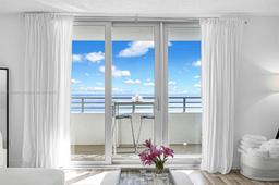 Picture of 5555 Collins Ave # 10M, Miami Beach, FL 33140