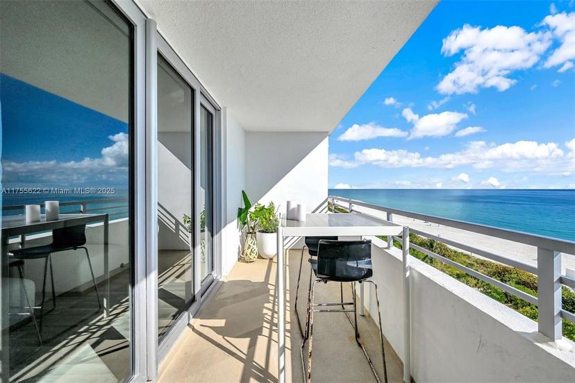 Picture of 5555 Collins Ave # 10M, Miami Beach FL 33140