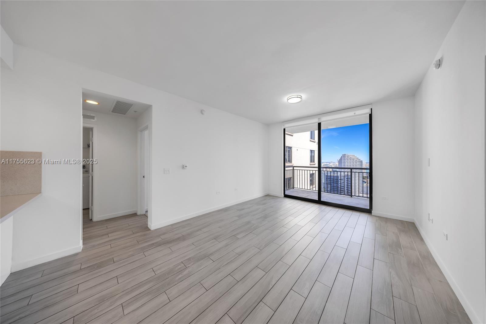 Picture of 999 SW 1St Ave # 3111, Miami, FL 33130