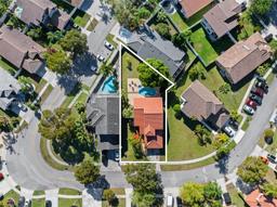 Picture of 934 SW 176Th Ter, Pembroke Pines, FL 33029