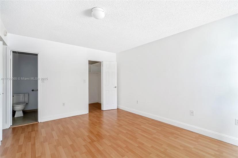 Picture of 17570 Atlantic Blvd # 215, Sunny Isles Beach FL 33160