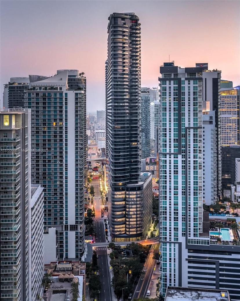 Picture of 1000 Brickell Plz # 4814, Miami FL 33131