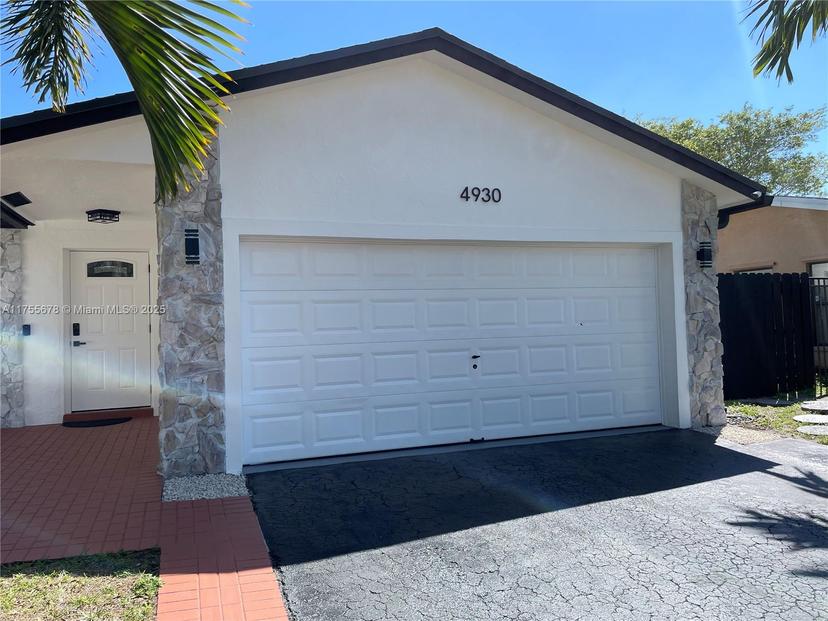 Picture of 4930 SW 11Th Cir, Margate FL 33068