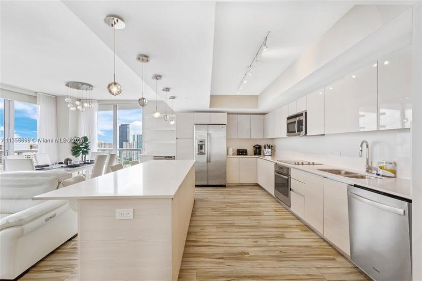Picture of 2600 E Hallandale Beach Blvd # T2401, Hallandale Beach FL 33009