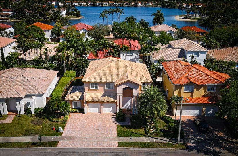 Picture of 11271 NW 61St St, Doral FL 33178