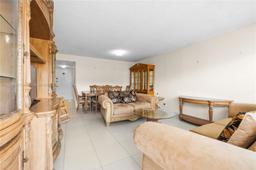 Picture of 401 Golden Isles Dr # 516, Hallandale Beach, FL 33009