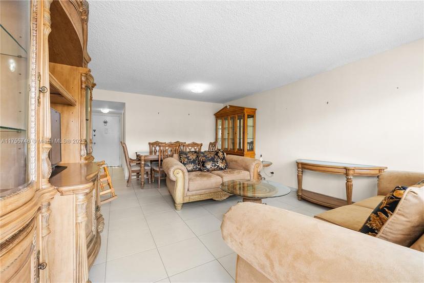 Picture of 401 Golden Isles Dr # 516, Hallandale Beach FL 33009