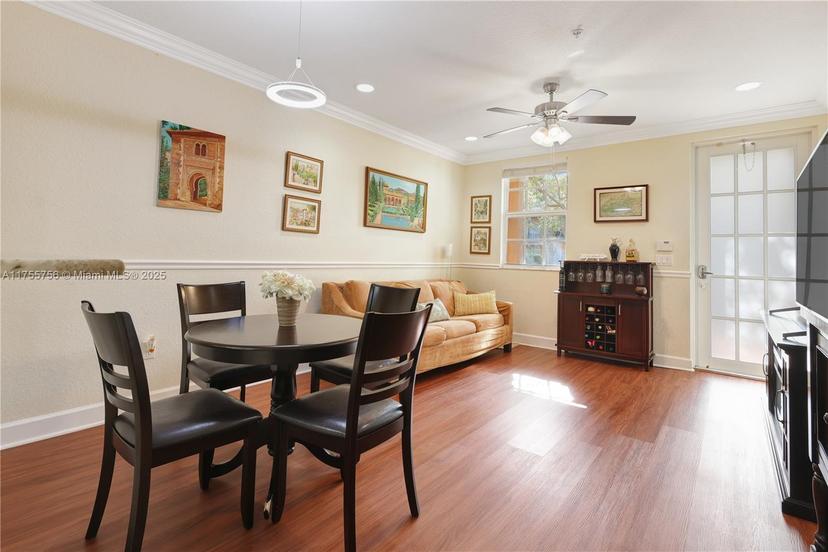 Picture of 433 SW 147Th Ave # 102, Pembroke Pines FL 33027