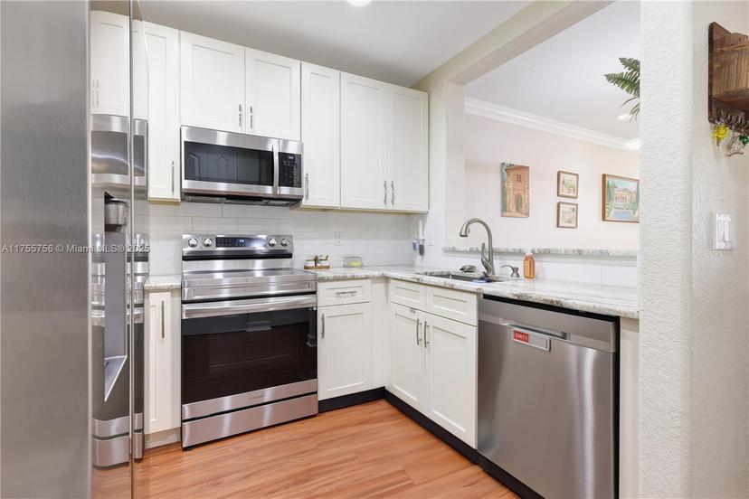 Picture of 433 SW 147Th Ave # 102, Pembroke Pines FL 33027