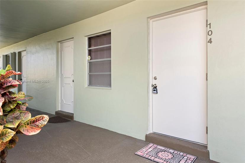 Picture of 4500 Gefion Ct # 104, Lake Worth FL 33467
