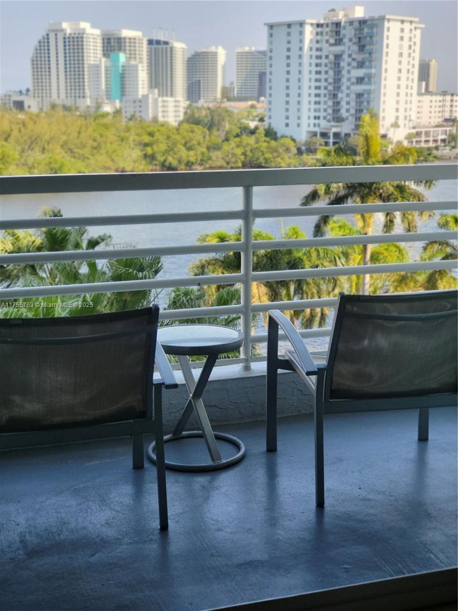 Picture of 2670 Sunrise Blvd # 1109, Fort Lauderdale, FL 33304