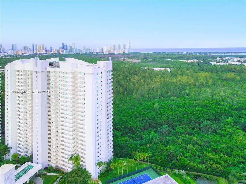 Picture of 14951 Royal Oaks Ln # 1401, North Miami FL 33181