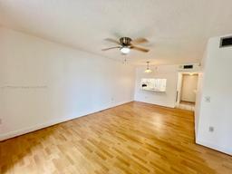 Picture of 9204 NW 1St St # 105, Pembroke Pines, FL 33024