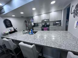 Picture of 11000 Clubhouse Rd # 11000, Pembroke Pines, FL 33026