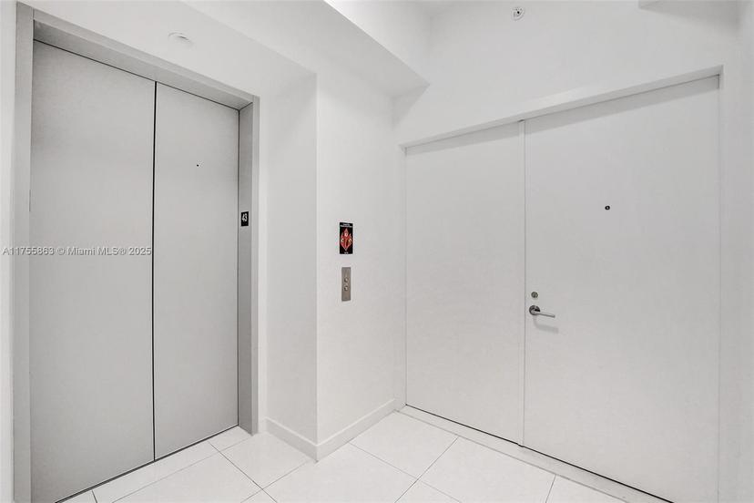 Picture of 851 NE 1St Ave # 4301, Miami FL 33132