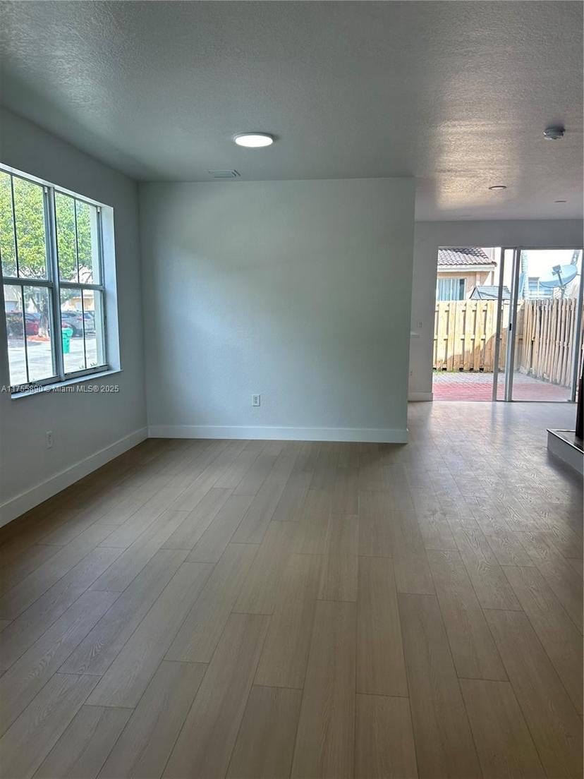 Picture of 12577 SW 125Th Ter # 12577, Miami FL 33186
