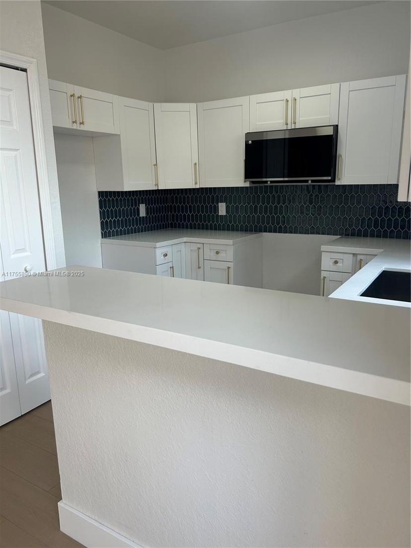 Picture of 12577 SW 125Th Ter # 12577, Miami FL 33186