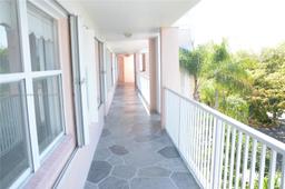 Picture of 2560 NW 103Rd Ave # 407, Sunrise, FL 33322