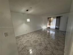 Picture of 160 Royal Palm Rd # 214, Hialeah, FL 33016