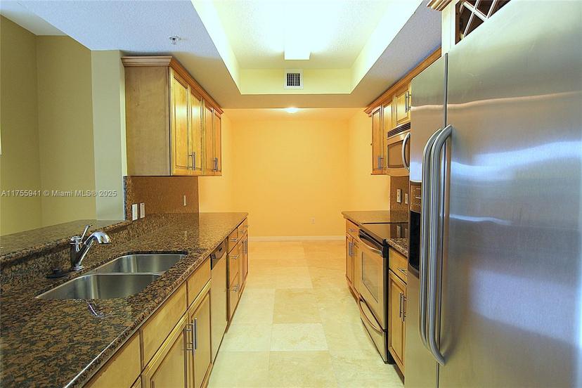 Picture of 3530 SW 22Nd St # 505, Miami FL 33145