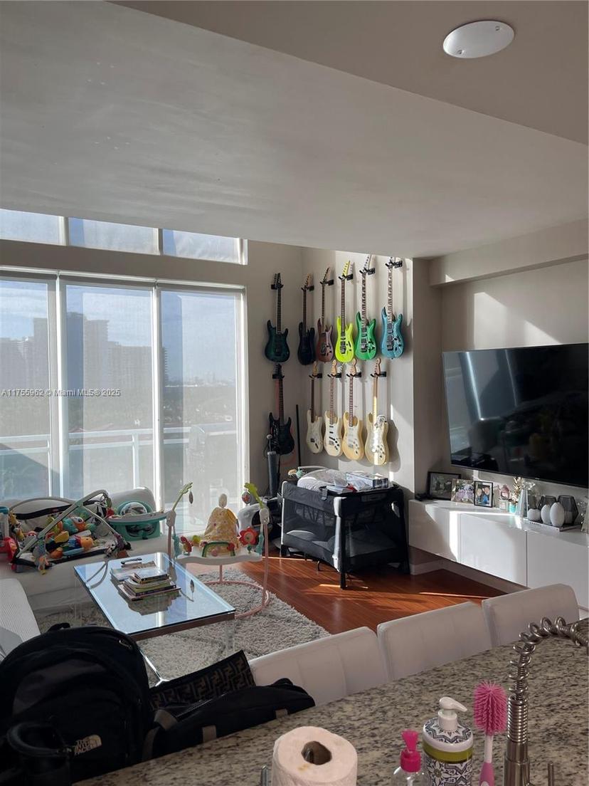 Picture of 3000 NE 188Th St # 706, Aventura FL 33180
