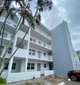 Picture of 2860 NE 14Th St Cswy # 204D, Pompano Beach, FL 33062