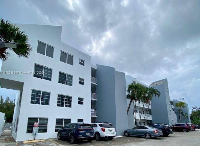 Picture of 2860 NE 14Th St Cswy # 204D, Pompano Beach FL 33062