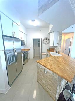 Picture of 1830 Radius Dr # 1123, Hollywood, FL 33020