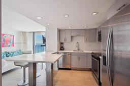 Picture of 2655 Collins Ave # 2210, Miami Beach, FL 33140