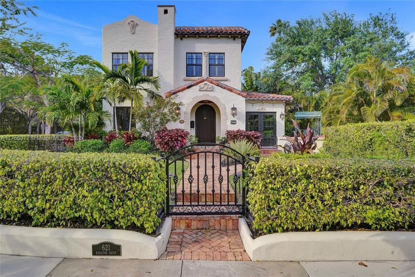 Picture of 621 Biscayne Dr, West Palm Beach FL 33401