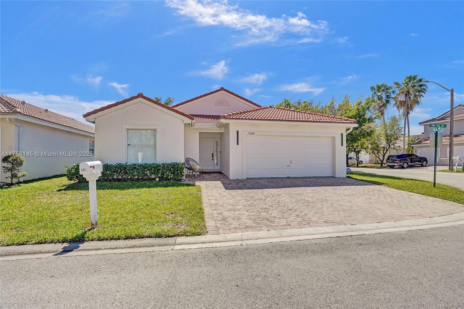 Picture of 3380 SW 50Th St, Hollywood, FL 33312