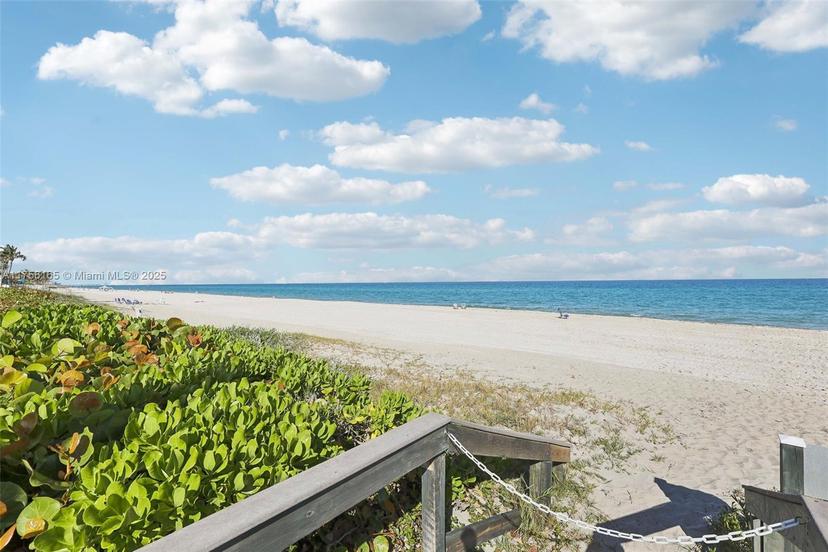 Picture of 1187 Hillsboro Mile # 4W, Hillsboro Beach FL 33062