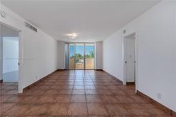 Picture of 3180 S Ocean Dr # 310, Hallandale Beach, FL 33009