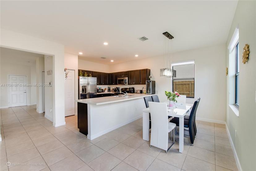 Picture of 11711 SW 254Th St, Homestead FL 33032