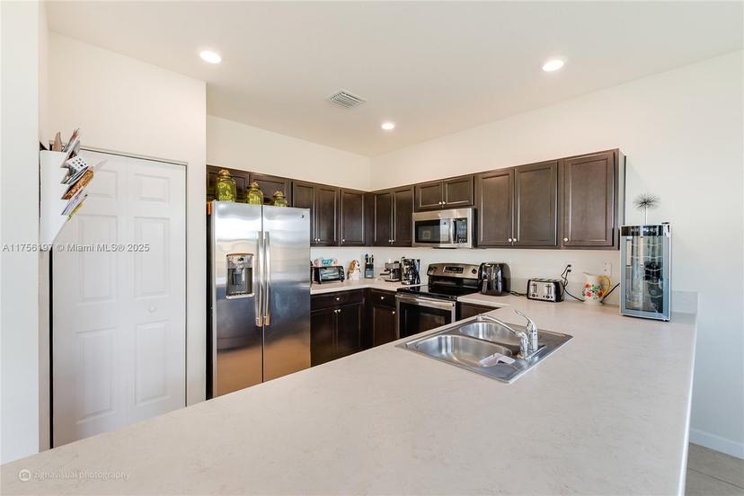 Picture of 11711 SW 254Th St, Homestead FL 33032