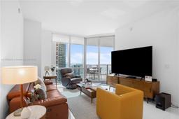 Picture of 851 NE 1St Ave # 3907, Miami, FL 33132