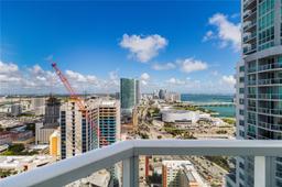 Picture of 253 NE 2Nd St # 3702, Miami, FL 33132