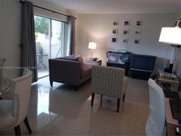 Picture of 7715 SW 86Th St # 110, Miami, FL 33143