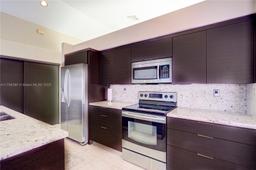 Picture of 18774 NW 24Th Pl, Pembroke Pines, FL 33029