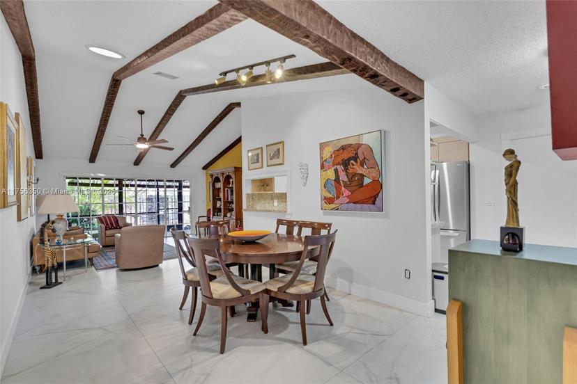 Picture of 11509 SW 84 Ln # 11509, Miami FL 33173