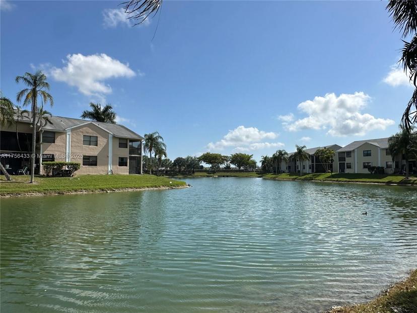 Picture of 900 Constitution Dr # 900L, Homestead FL 33034