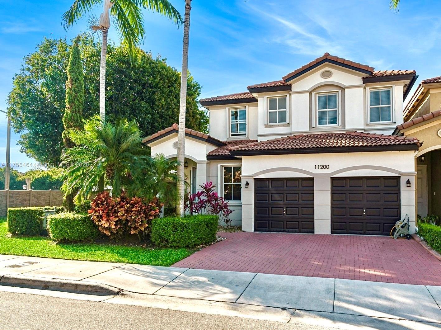 Picture of 11200 NW 74Th Ter, Doral, FL 33178