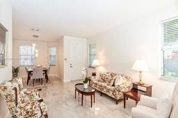 Picture of 11200 NW 74Th Ter, Doral, FL 33178