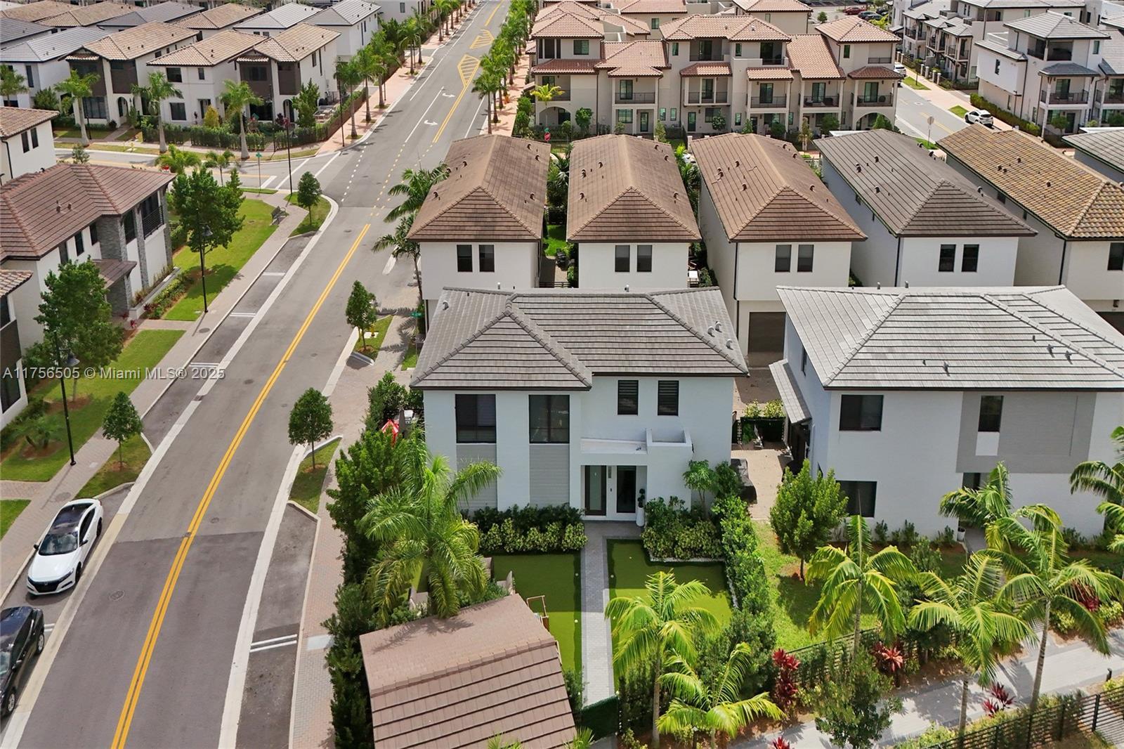 Picture of 8211 NW 43Rd Ter, Doral, FL 33166